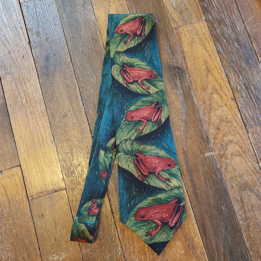 1991 Vintage Silk Rainforest Frog Tie- Green/ Red - Picture 2 of 6